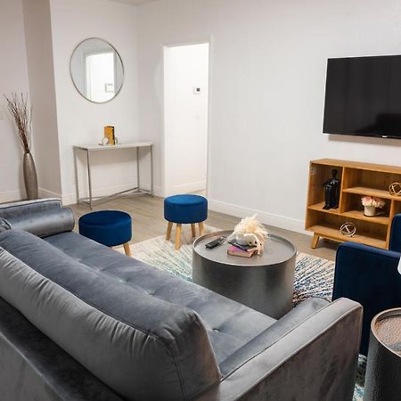 New Star Suite Two North Miami Beach Buitenkant foto